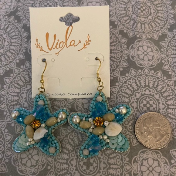 Blue starfish embellished earrings
Seed beads, pearls, jewels, seashells - Picture 3 of 4